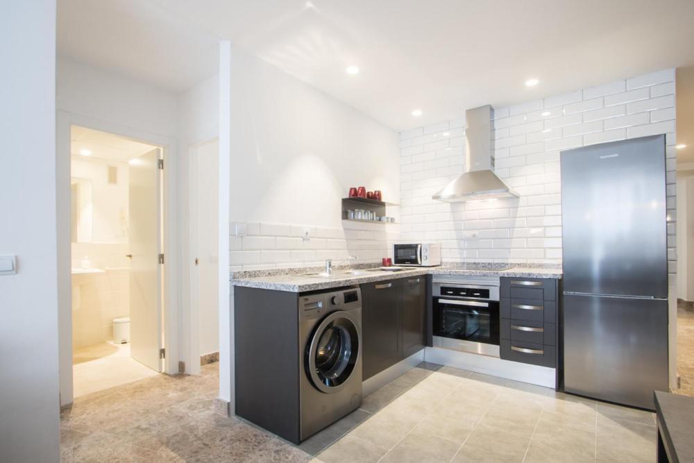 Flatsforyou La Marina Apartment